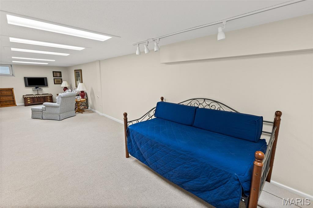 207 Ladd Street Property Photo 33
