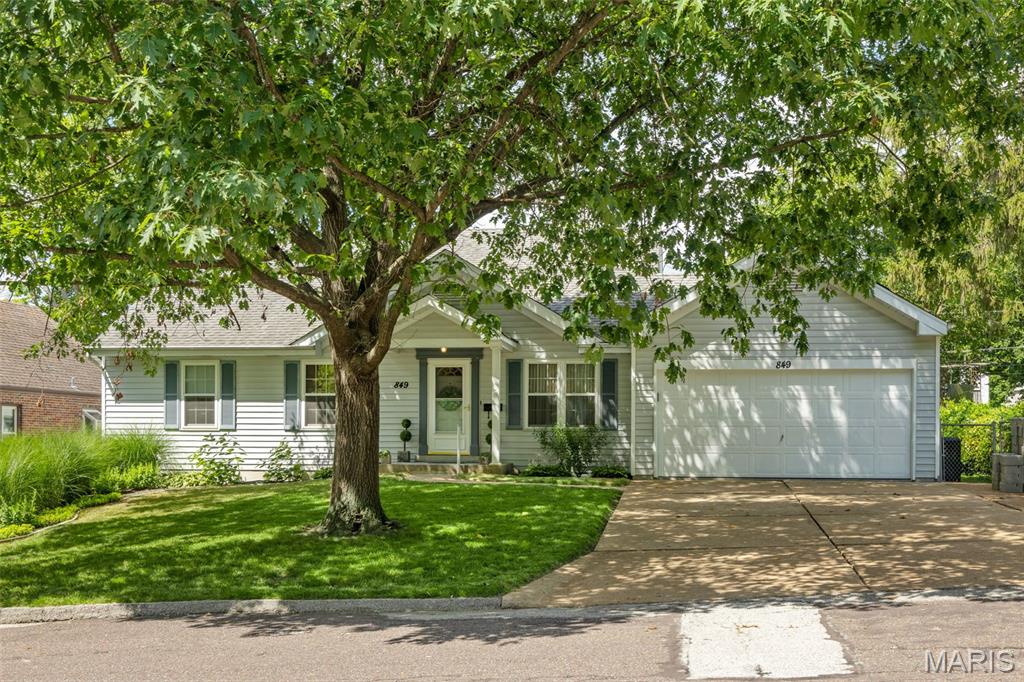 849 Fairdale Avenue Property Photo 2