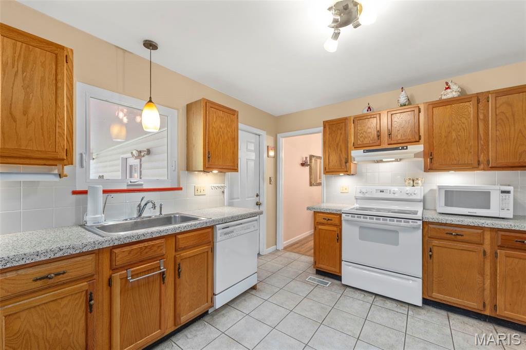 849 Fairdale Avenue Property Photo 10
