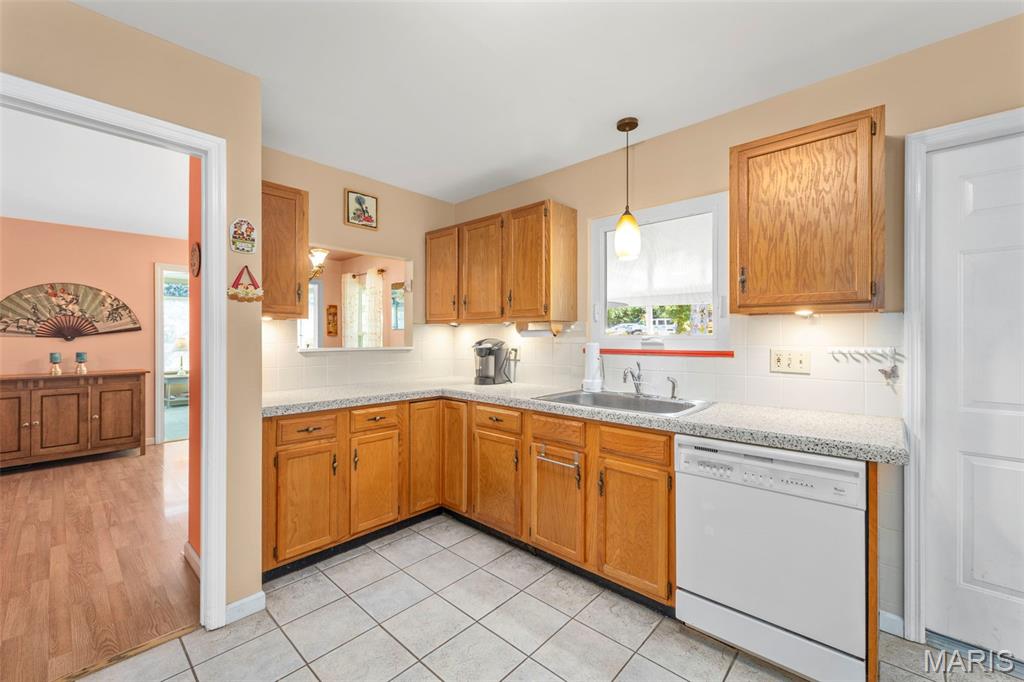 849 Fairdale Avenue Property Photo 12