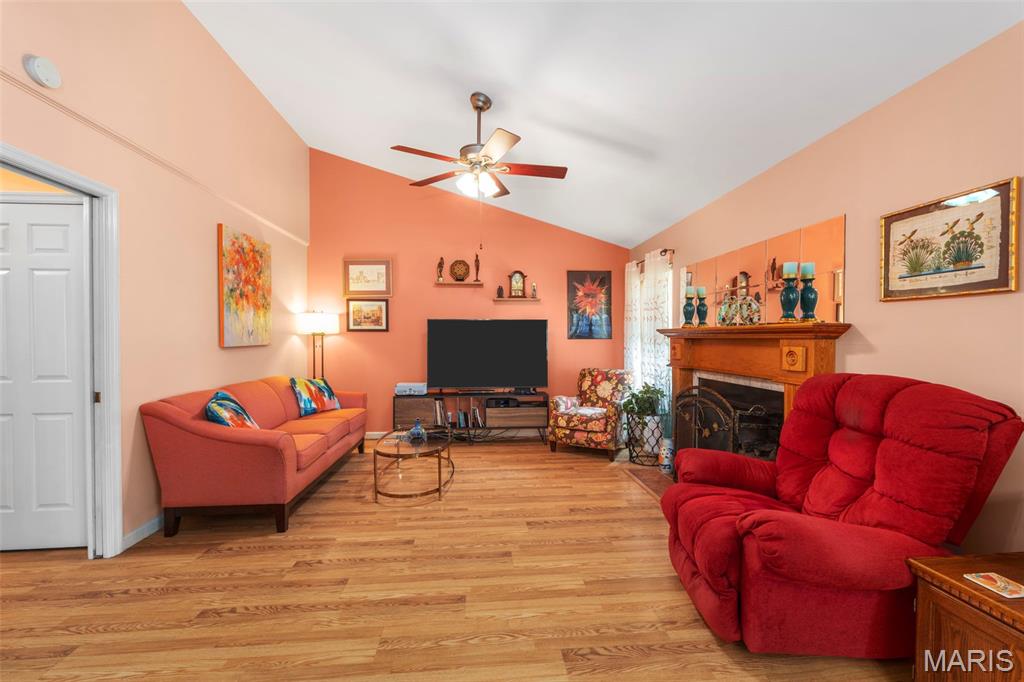849 Fairdale Avenue Property Photo 14