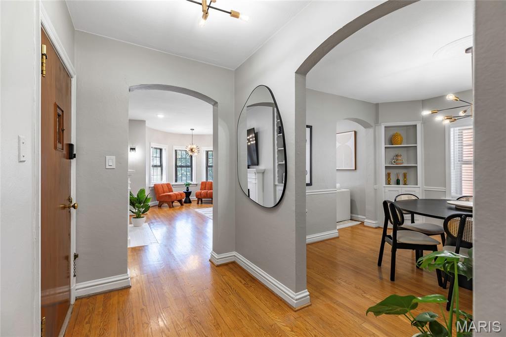 7801 Delmar Boulevard 2w Property Photo 4