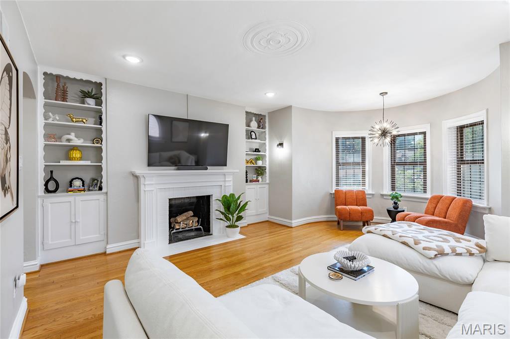 7801 Delmar Boulevard 2w Property Photo 6