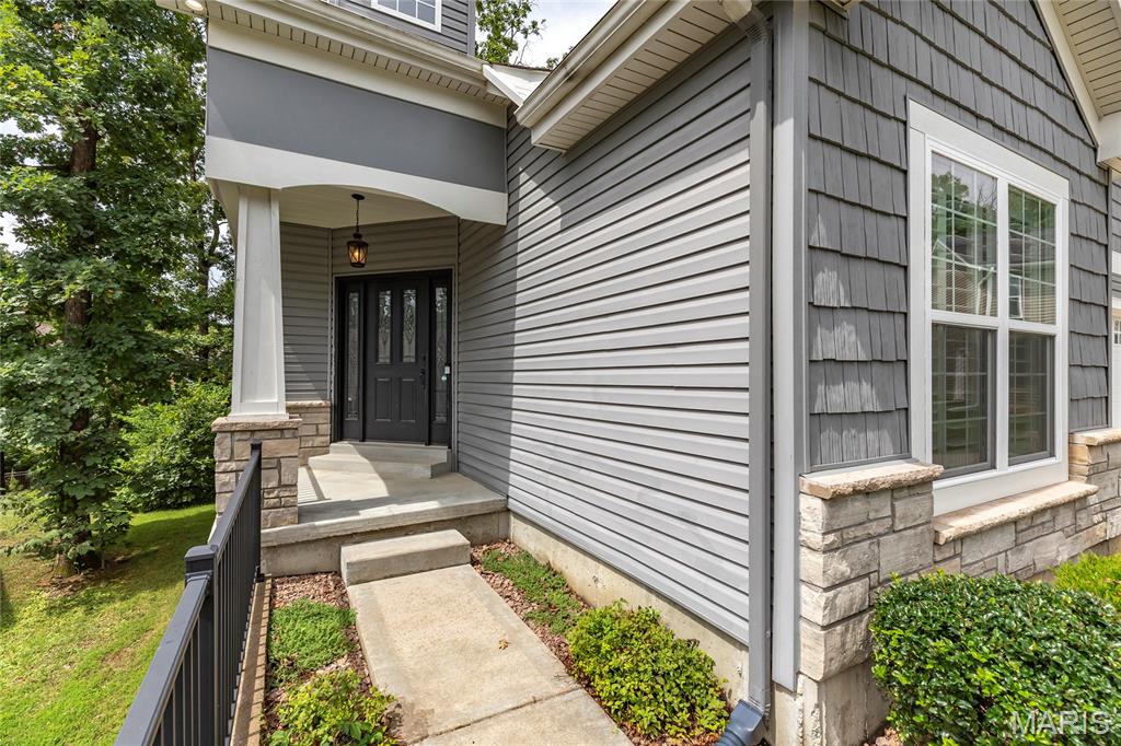 10332 Poplar Court Property Photo 2