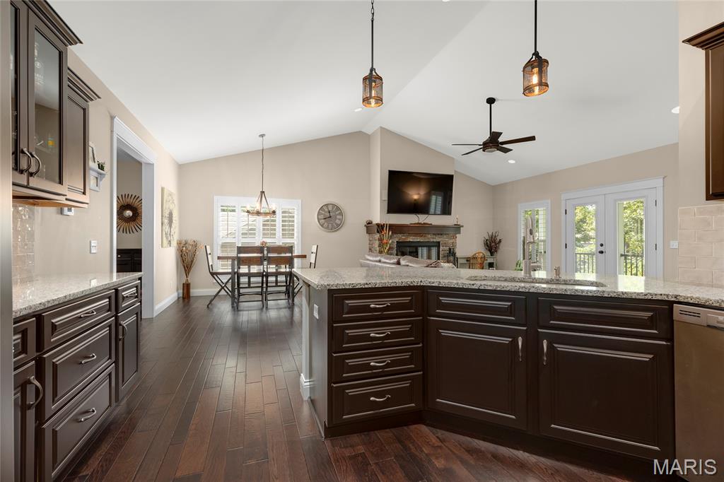 10332 Poplar Court Property Photo 10