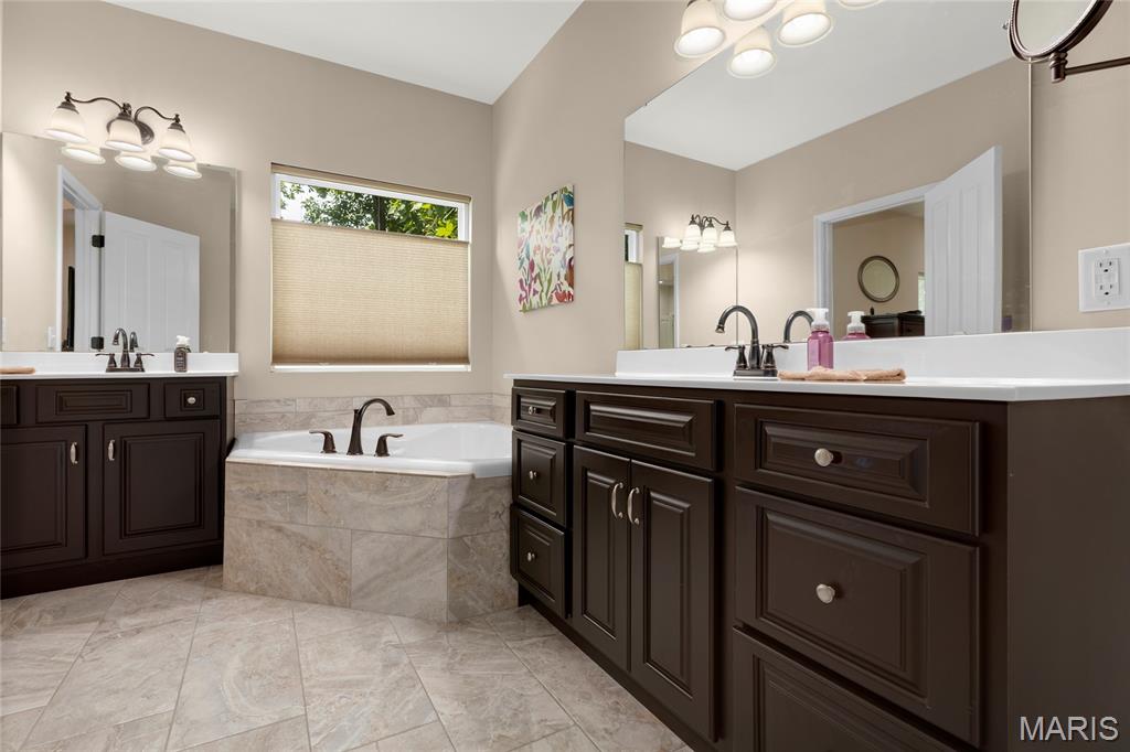 10332 Poplar Court Property Photo 14
