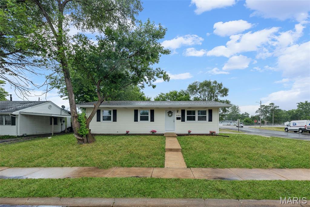 100 Sheppard Street Property Photo 1
