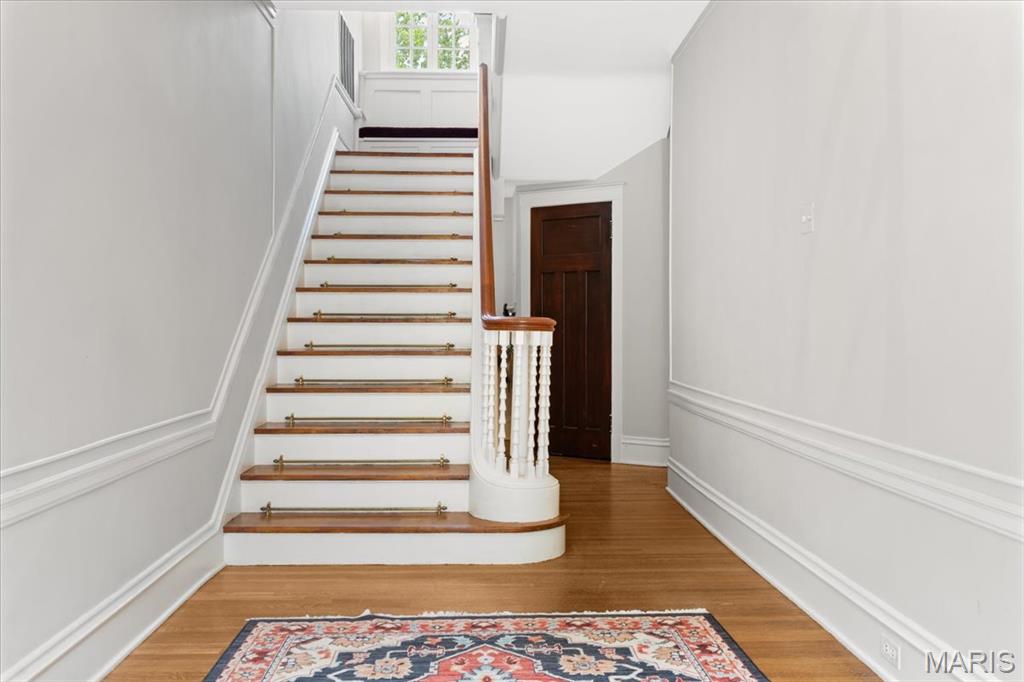 6363 Pershing Avenue Property Photo 2