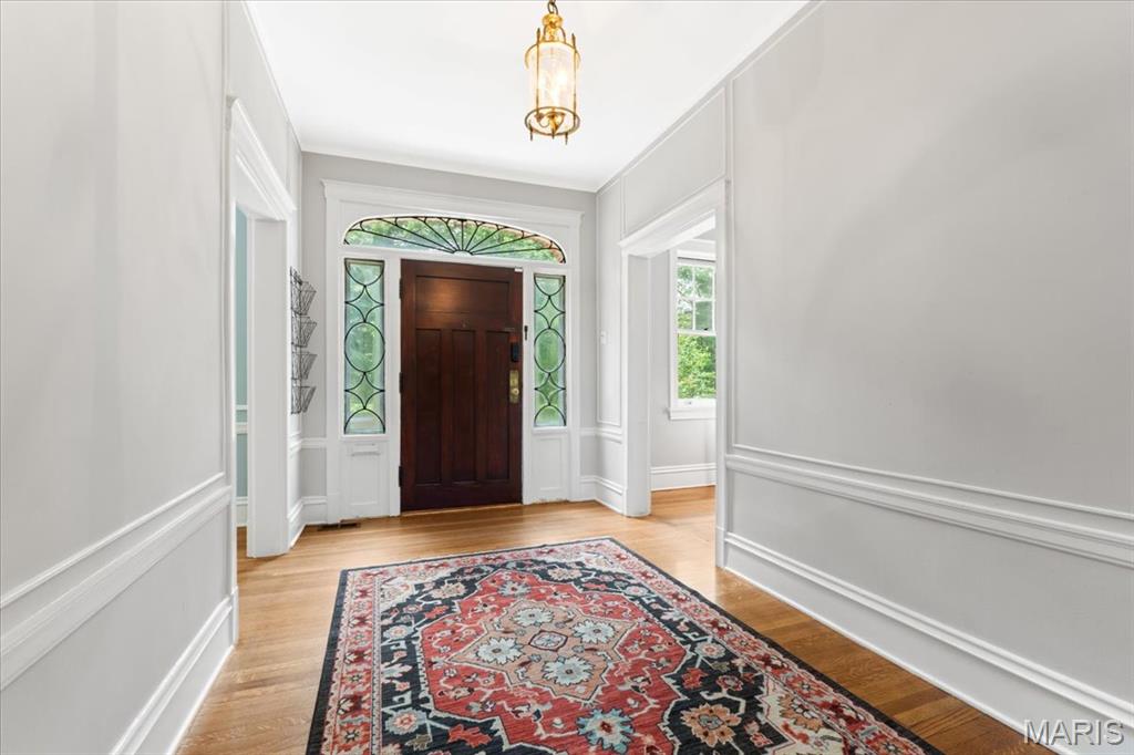 6363 Pershing Avenue Property Photo 3