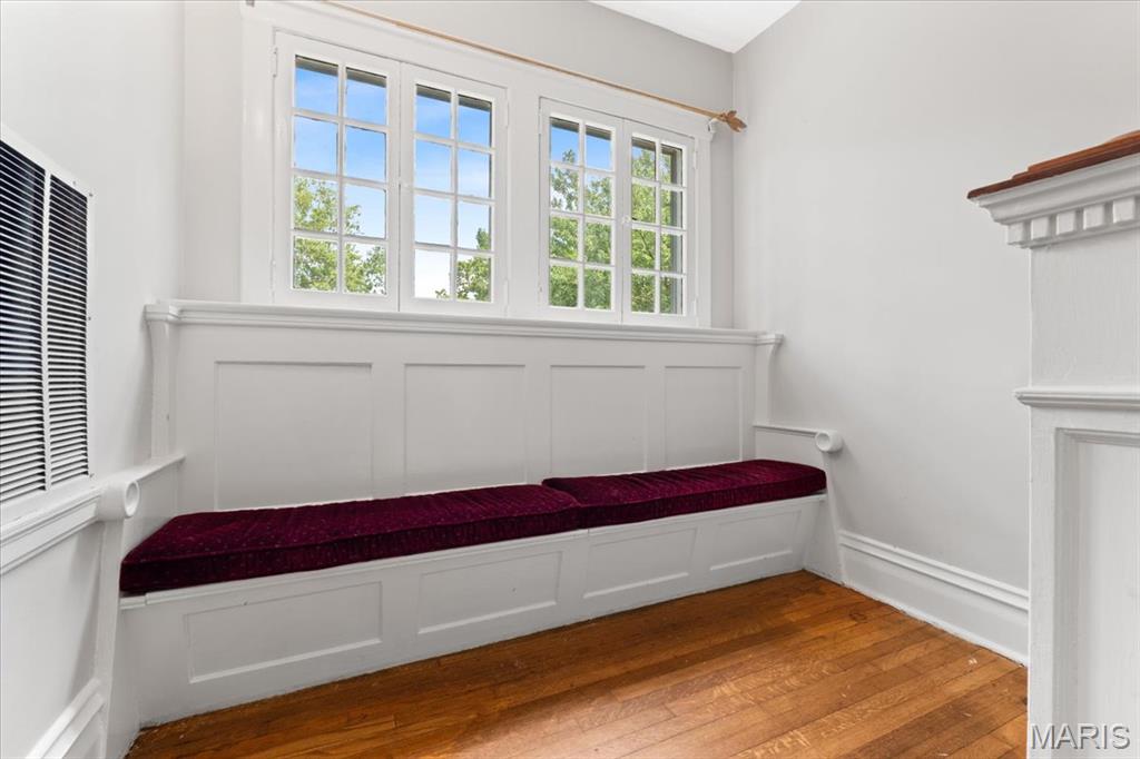 6363 Pershing Avenue Property Photo 13