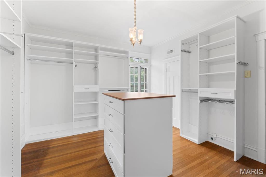 6363 Pershing Avenue Property Photo 16
