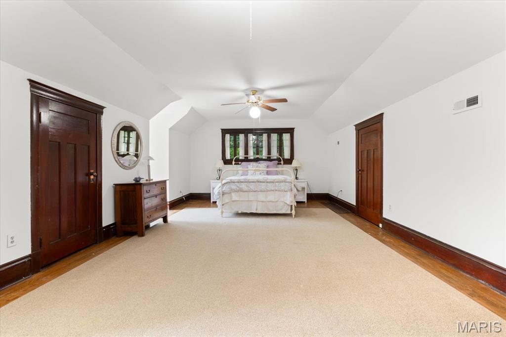 6363 Pershing Avenue Property Photo 20