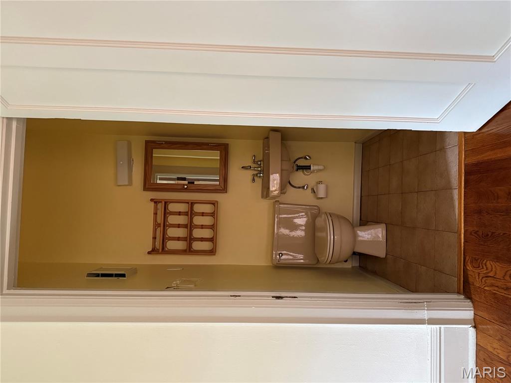 6624 Pershing Avenue Property Photo 9