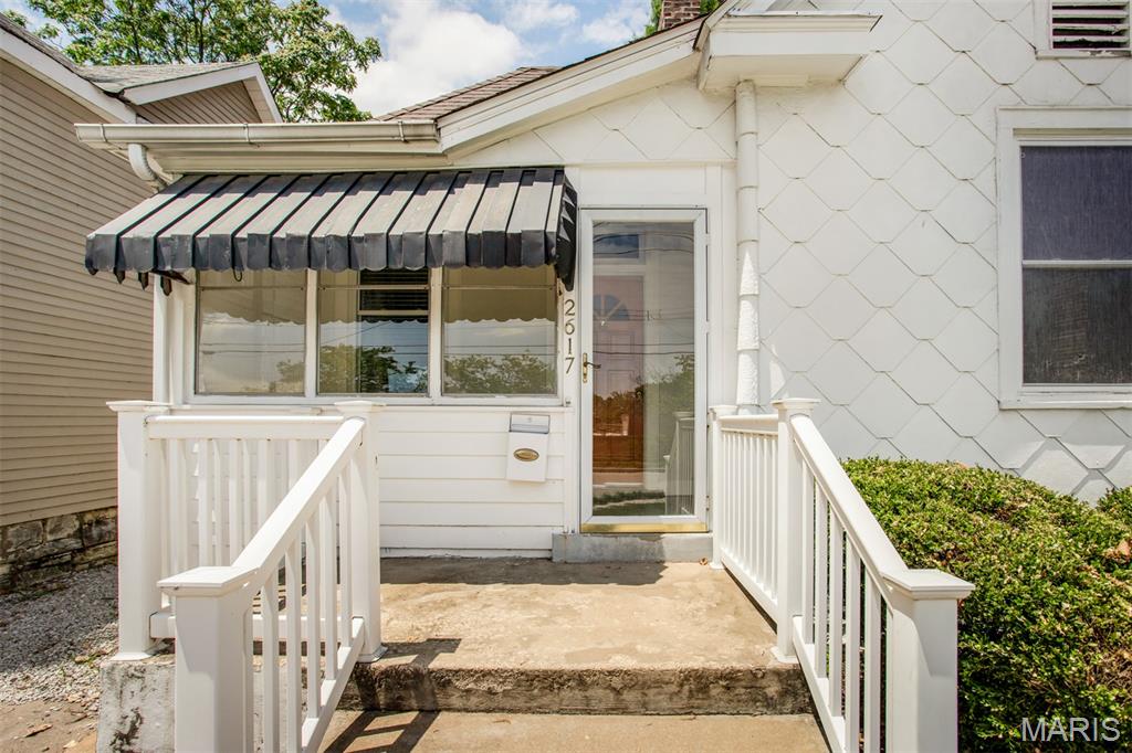 2617 Sutton Boulevard Property Photo 4