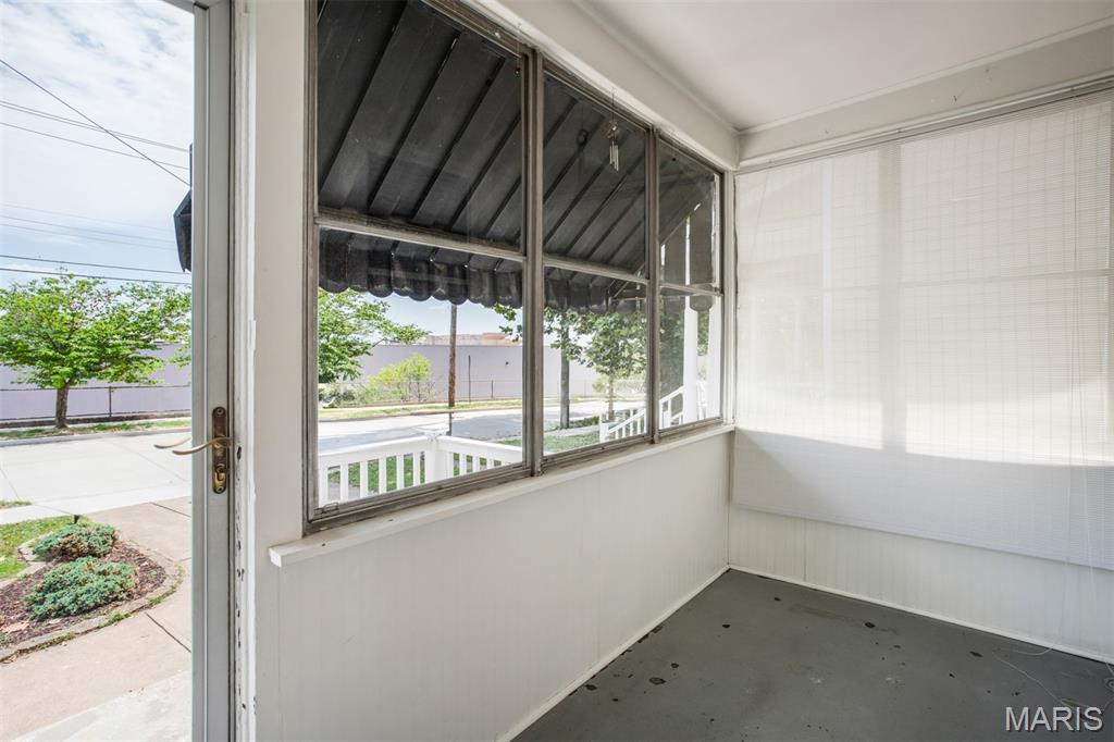 2617 Sutton Boulevard Property Photo 6
