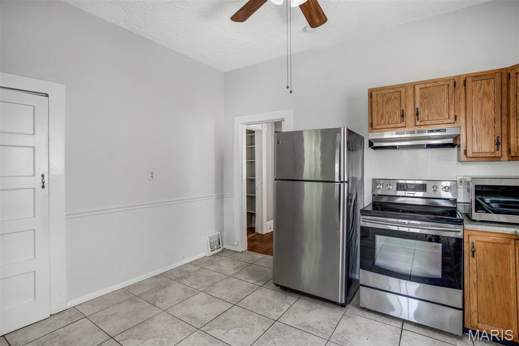2617 Sutton Boulevard Property Photo 14