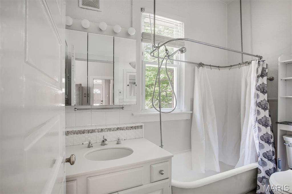 2617 Sutton Boulevard Property Photo 17