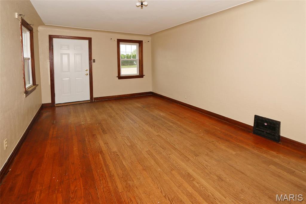 5826 Telegraph Road Property Photo 4