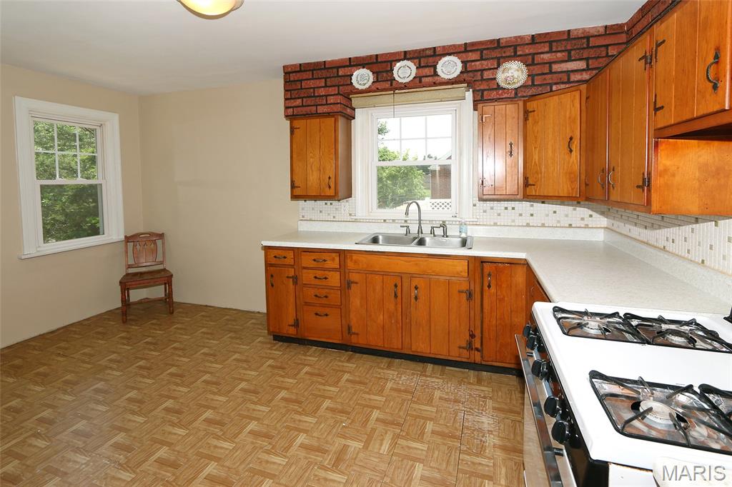5826 Telegraph Road Property Photo 7