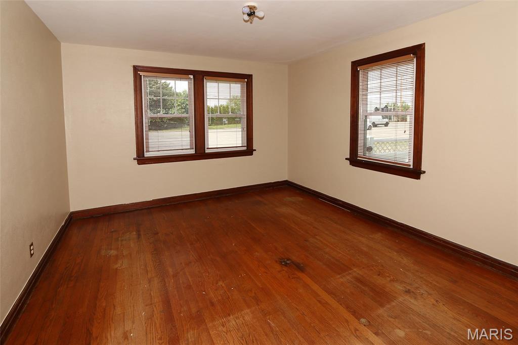 5826 Telegraph Road Property Photo 11