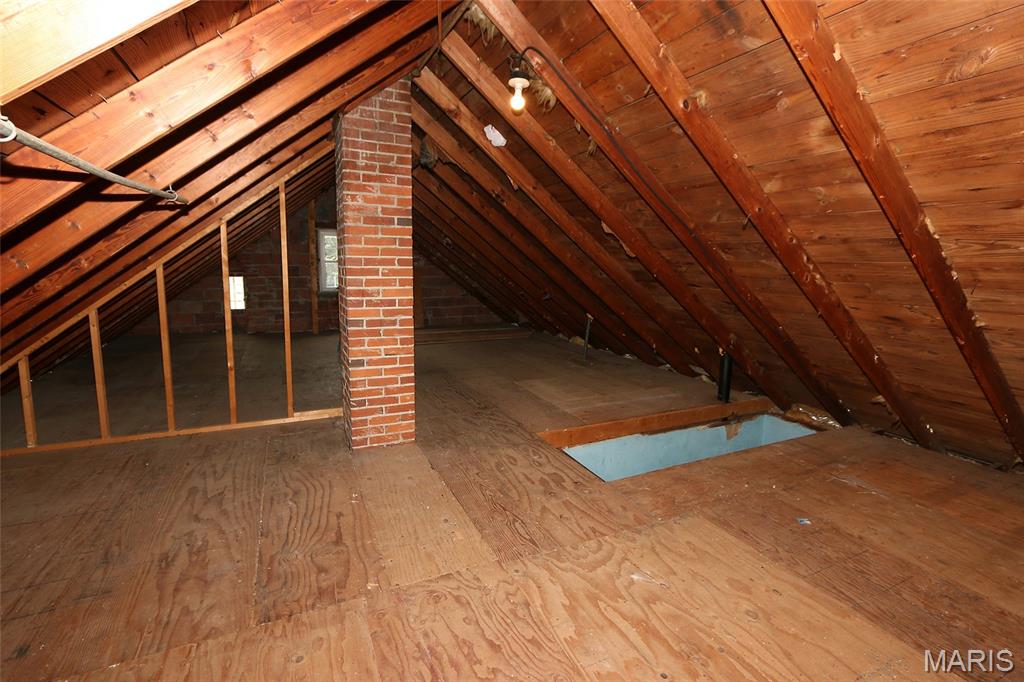 5826 Telegraph Road Property Photo 14