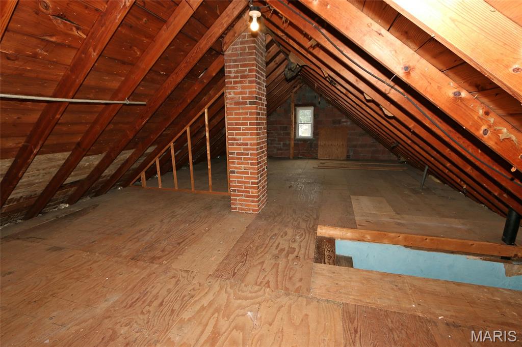 5826 Telegraph Road Property Photo 15