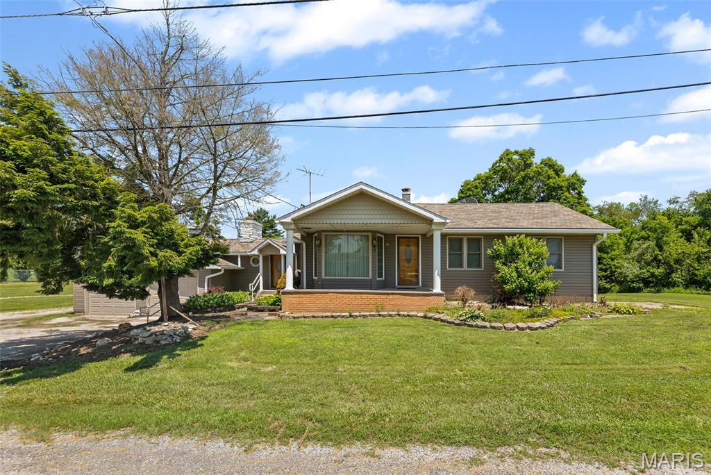 3213 Bassett Avenue Property Photo 1