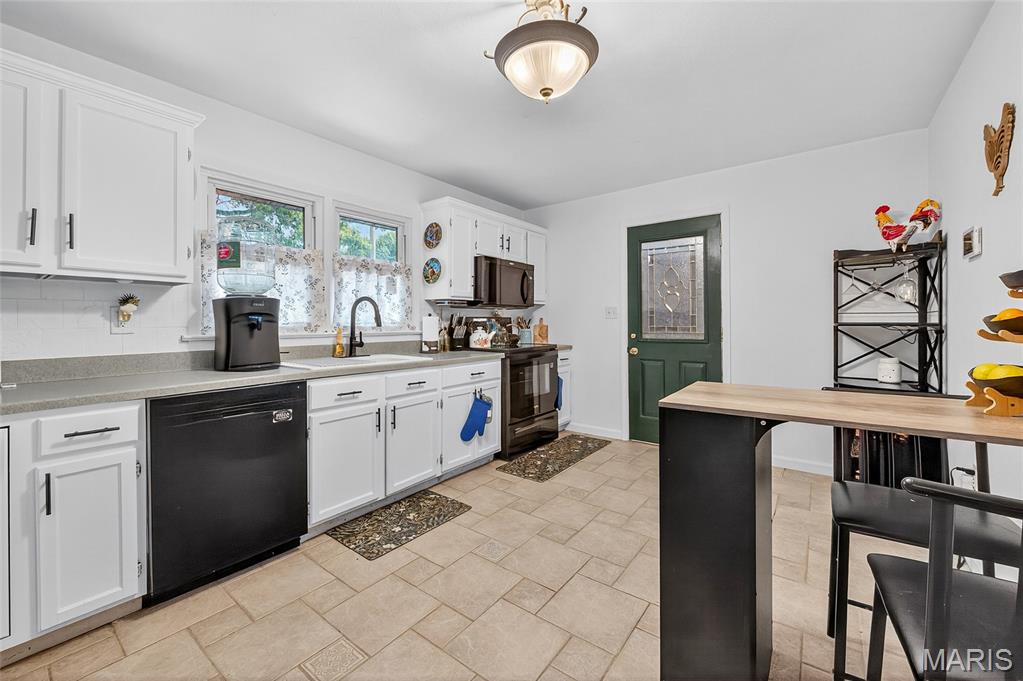 313 W Lincoln Avenue Property Photo 10