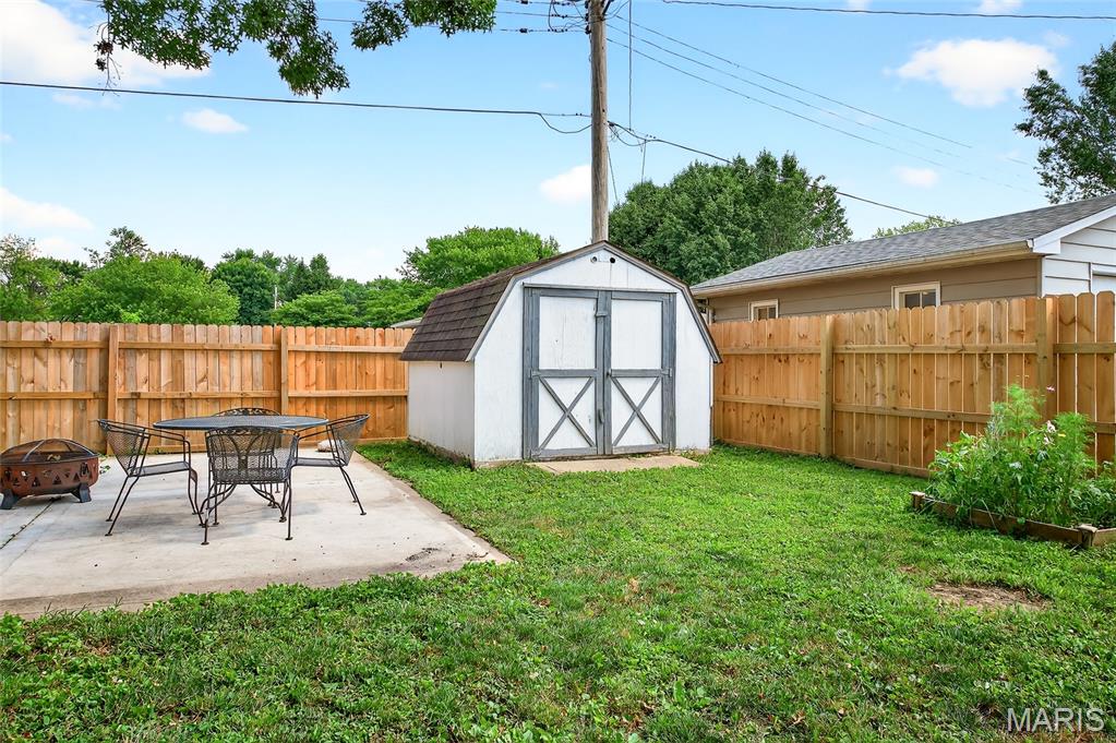 313 W Lincoln Avenue Property Photo 15