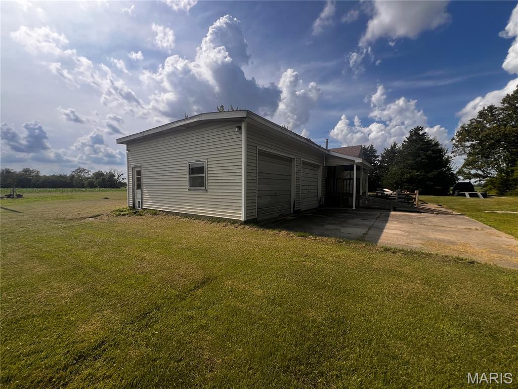 25944 State Route 161 Property Photo 10