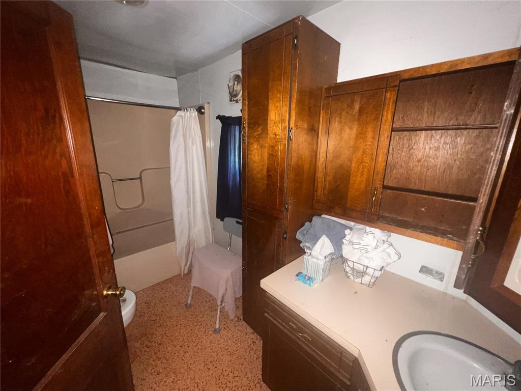 25944 State Route 161 Property Photo 21