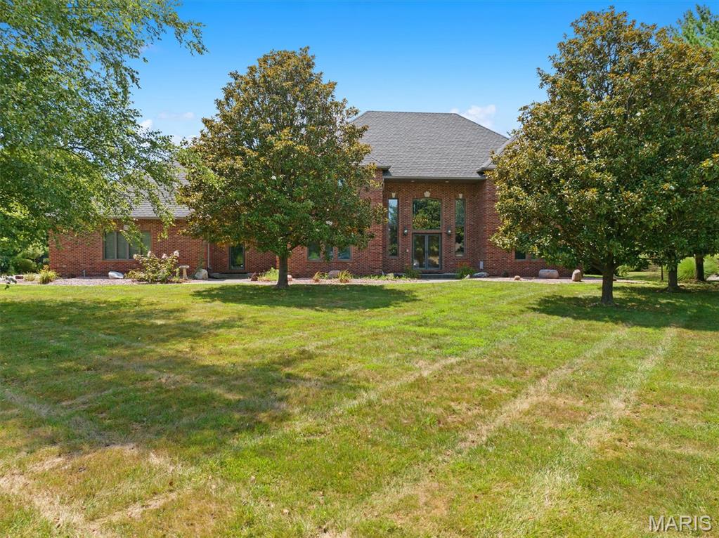 517 E Waters Edge Drive Property Photo 1