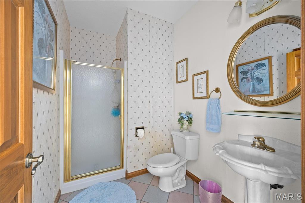517 E Waters Edge Drive Property Photo 21