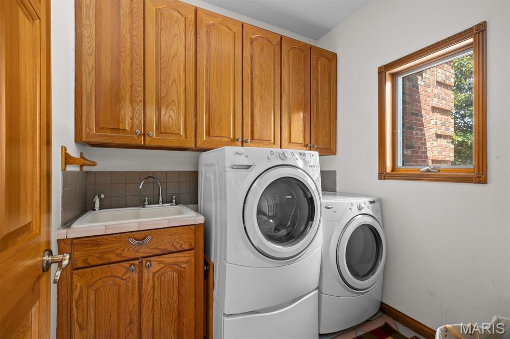 517 E Waters Edge Drive Property Photo 22