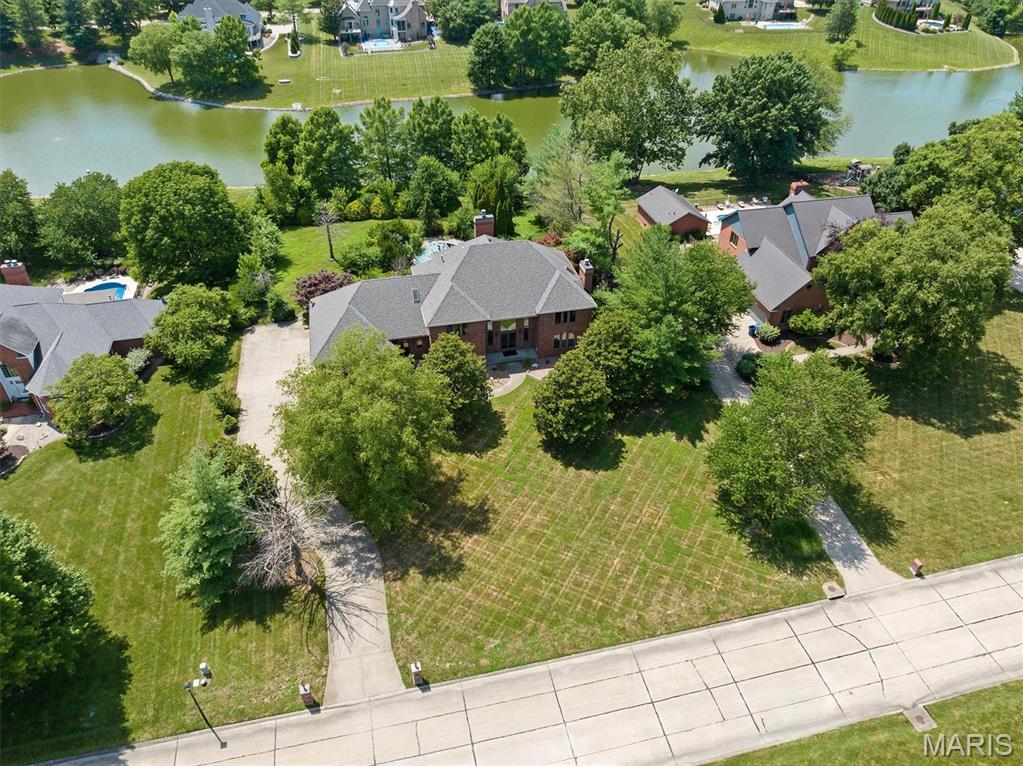 517 E Waters Edge Drive Property Photo 49