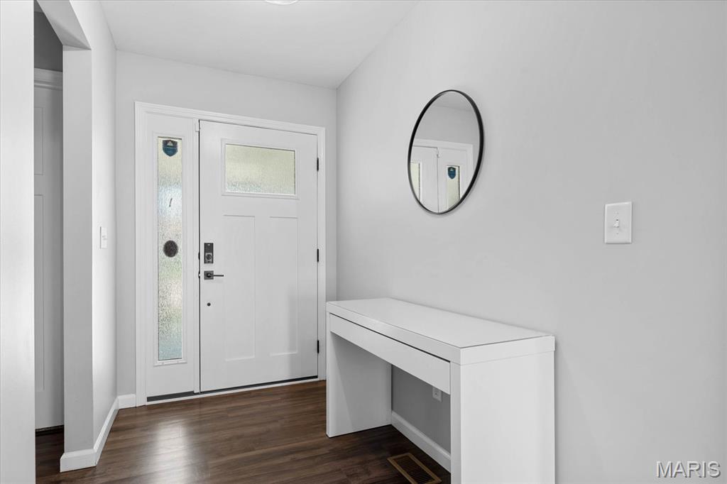 1433 Victoria Square Court Property Photo 12