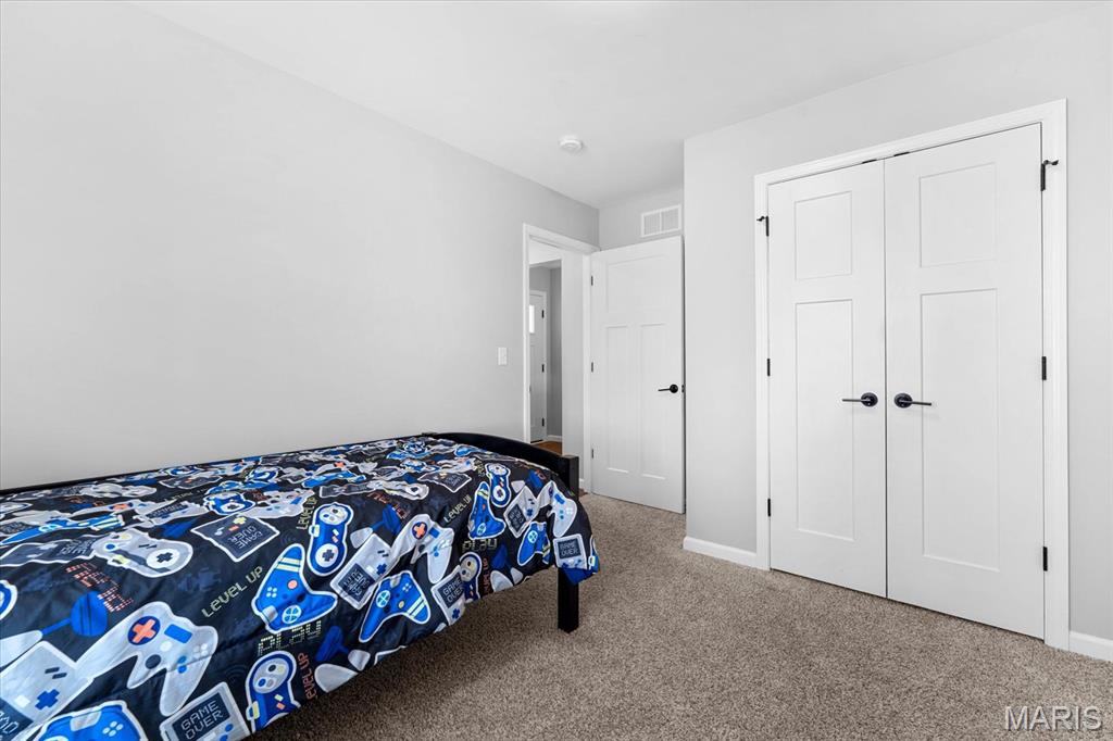 1433 Victoria Square Court Property Photo 32