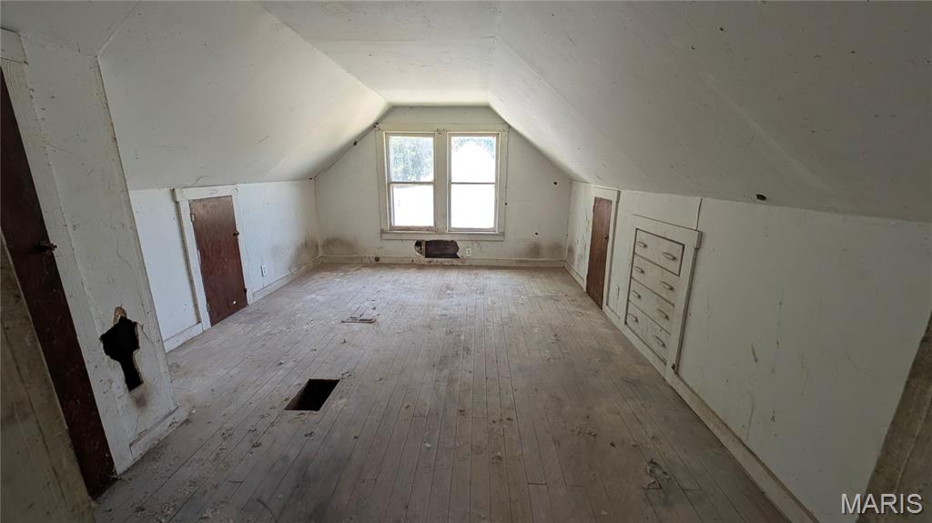 2432 Lorraine Drive Property Photo 2