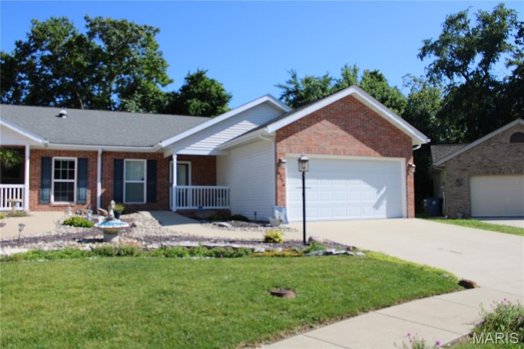 3214 E Leverett Court Property Photo 2