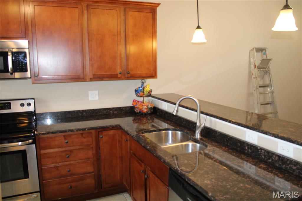 3214 E Leverett Court Property Photo 5