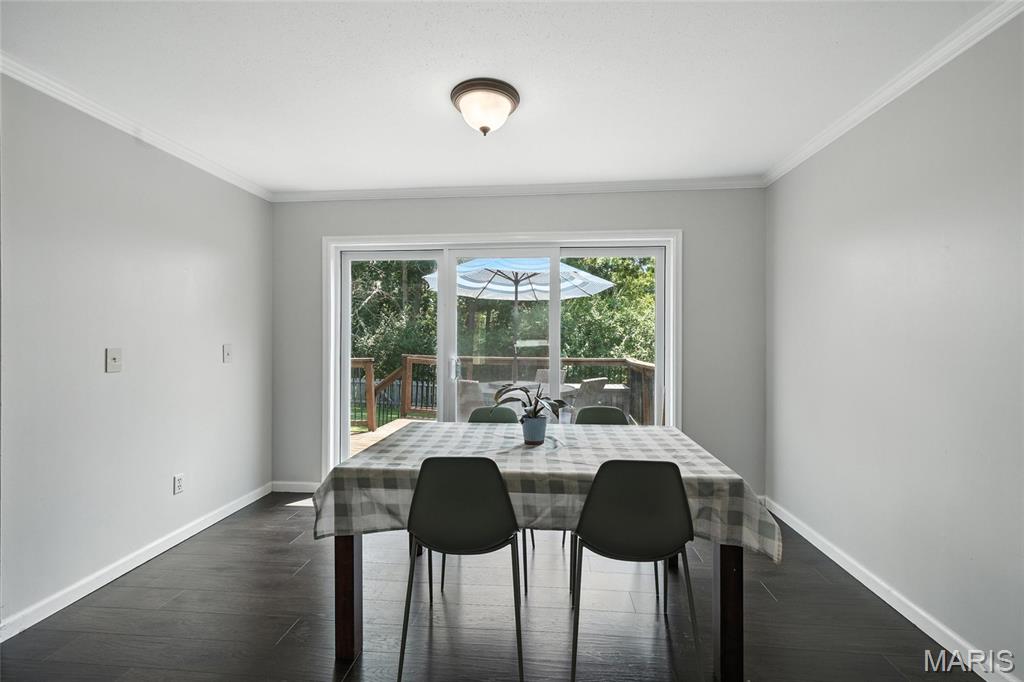 810 Ginger Wood Court Property Photo 5