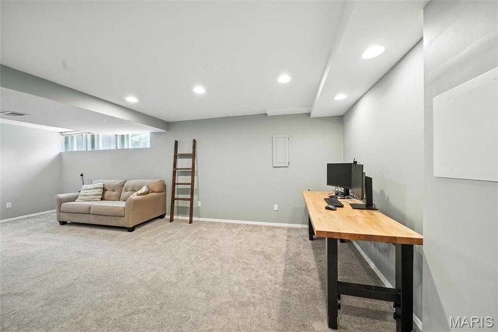 810 Ginger Wood Court Property Photo 15