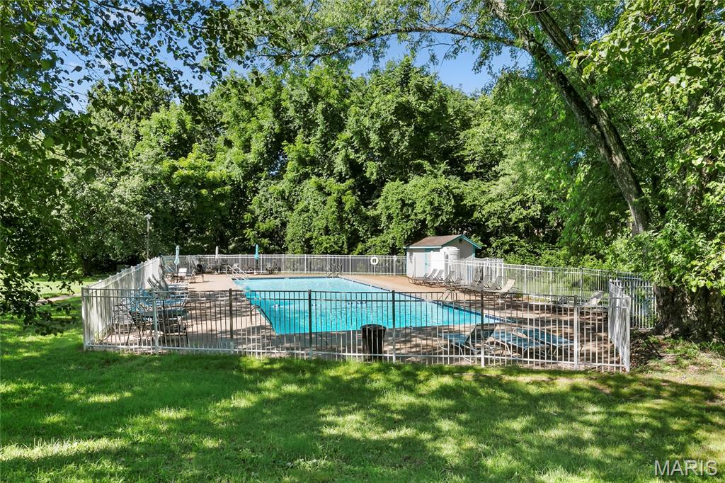 420 Echo Hill Drive Property Photo 7