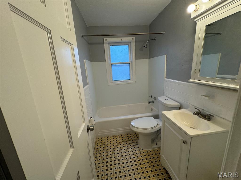 5701 Beldon Drive Property Photo 4