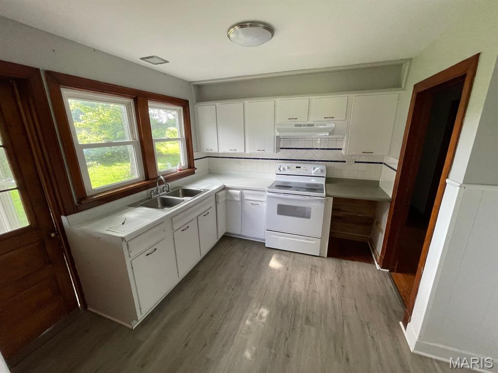 3062 Foote Street Property Photo 8