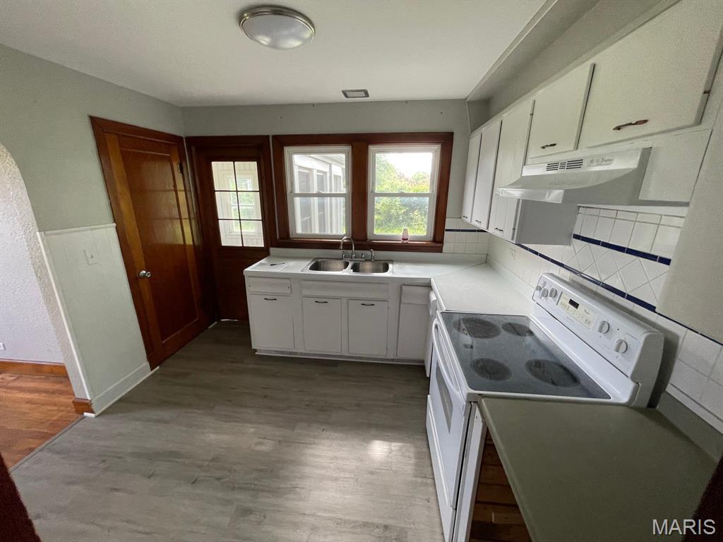 3062 Foote Street Property Photo 9