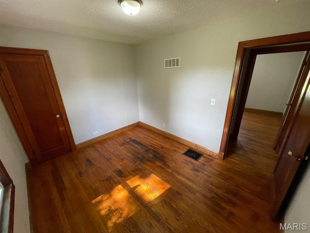 3062 Foote Street Property Photo 13