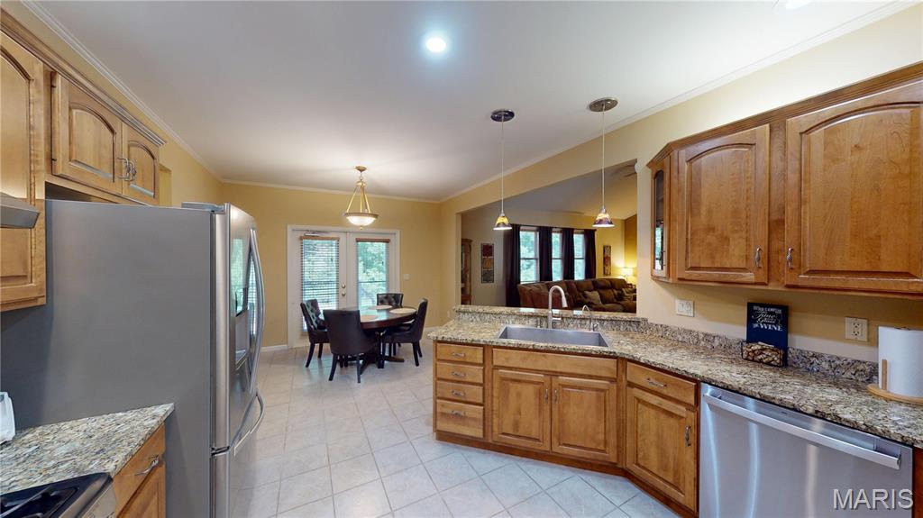429 Westchester Property Photo 14