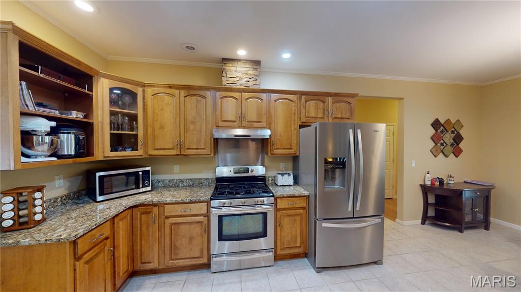 429 Westchester Property Photo 15