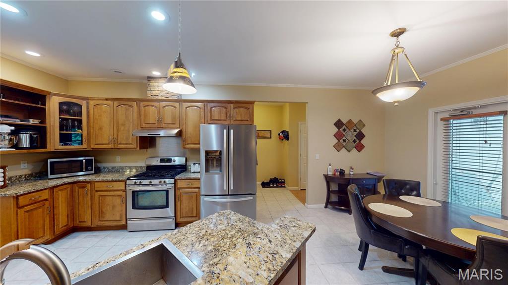 429 Westchester Property Photo 18